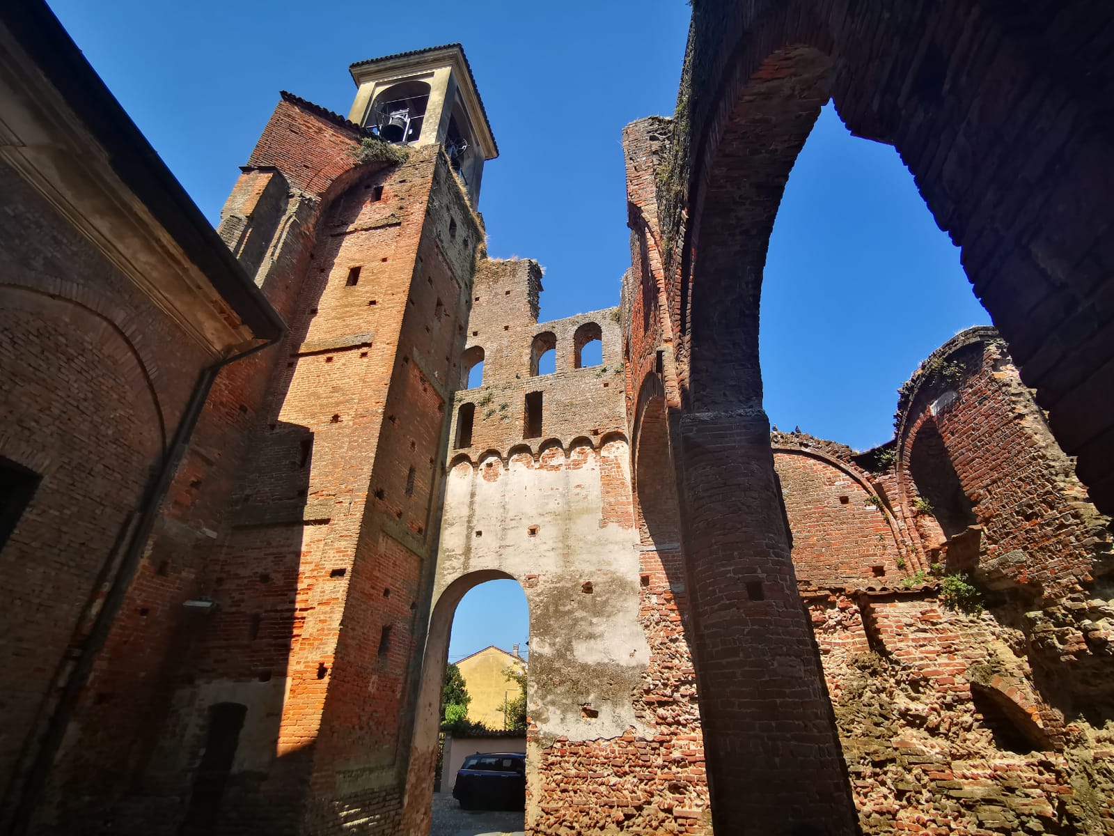 Lomello rovine
